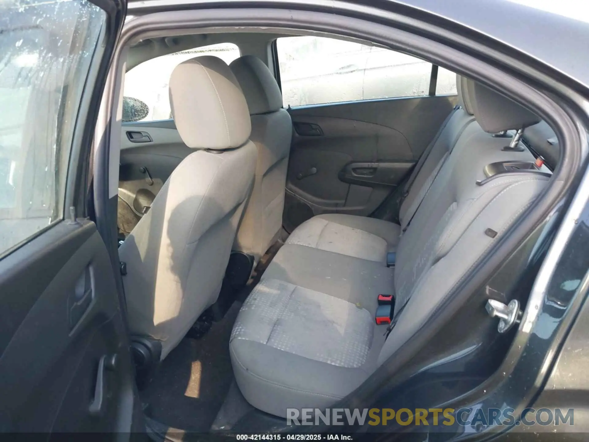 8 Фотография поврежденного автомобиля 1G1JB5SB4L4105835 CHEVROLET SONIC 2020