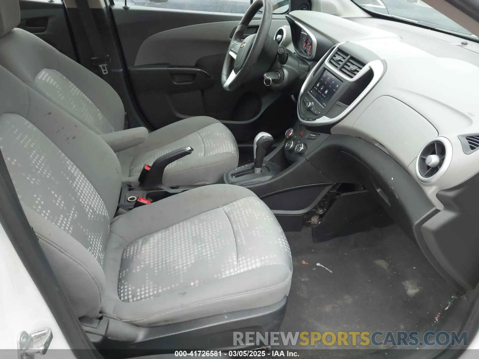 5 Photograph of a damaged car 1G1JB5SB6L4141493 CHEVROLET SONIC 2020