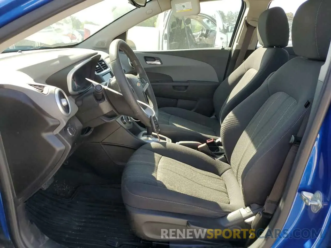 7 Фотография поврежденного автомобиля 1G1JD5SB0L4143119 CHEVROLET SONIC 2020