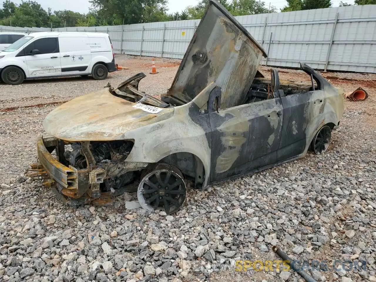 1 Фотография поврежденного автомобиля 1G1JD5SB4L4139378 CHEVROLET SONIC 2020