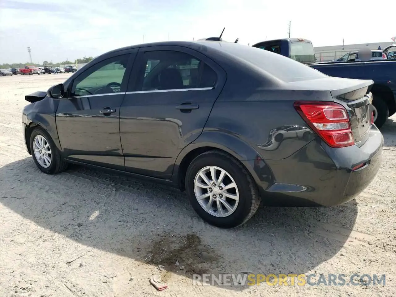 2 Фотография поврежденного автомобиля 1G1JD5SB6L4121948 CHEVROLET SONIC 2020
