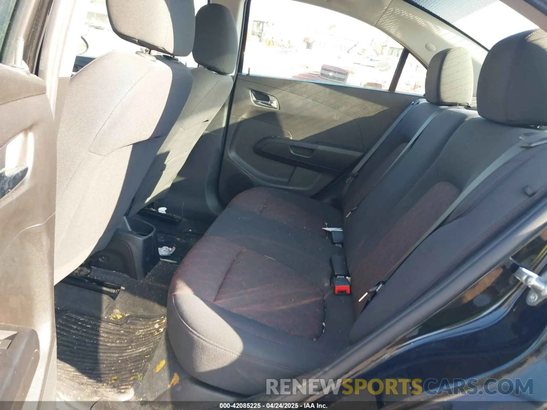 8 Фотография поврежденного автомобиля 1G1JD5SB6L4140998 CHEVROLET SONIC 2020