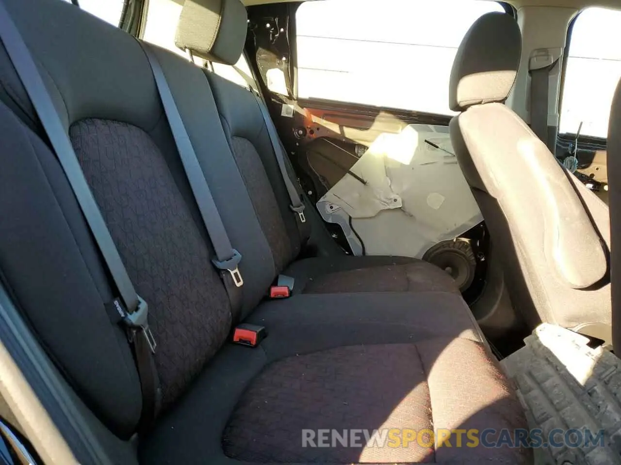 10 Photograph of a damaged car 1G1JD6SB6L4136715 CHEVROLET SONIC 2020