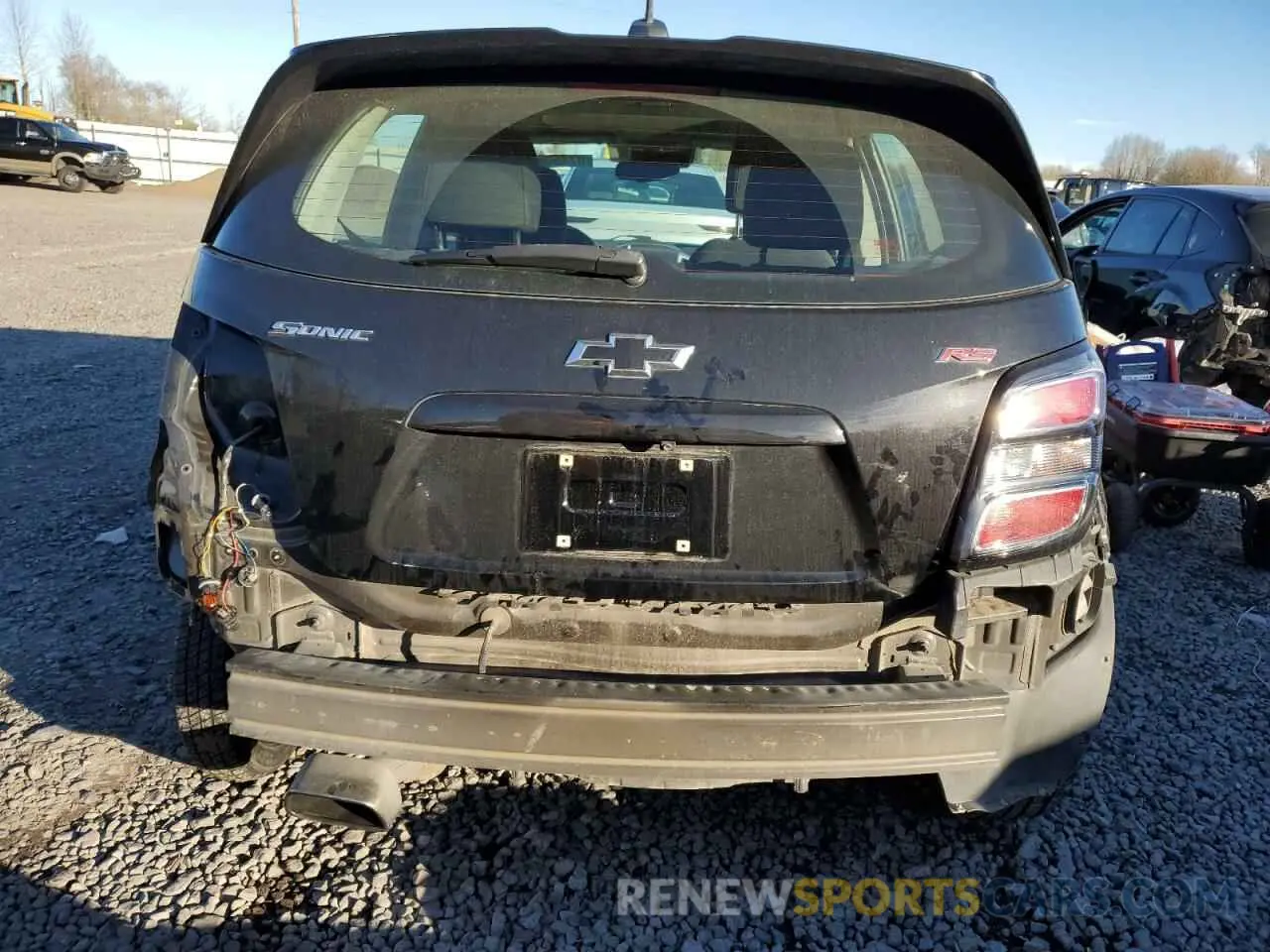 6 Photograph of a damaged car 1G1JD6SB6L4136715 CHEVROLET SONIC 2020