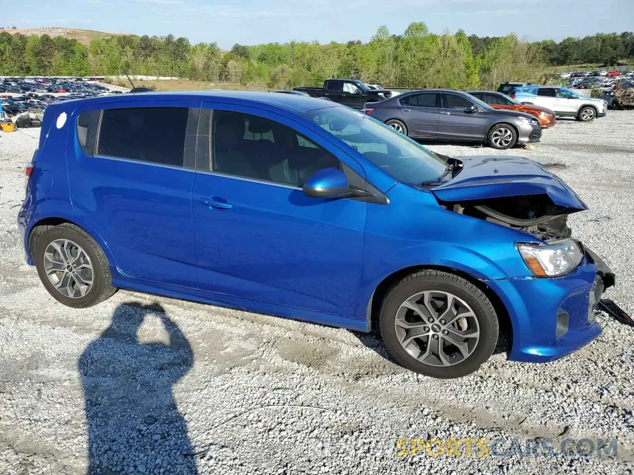 4 Фотография поврежденного автомобиля 1G1JD6SB9L4112487 CHEVROLET SONIC 2020