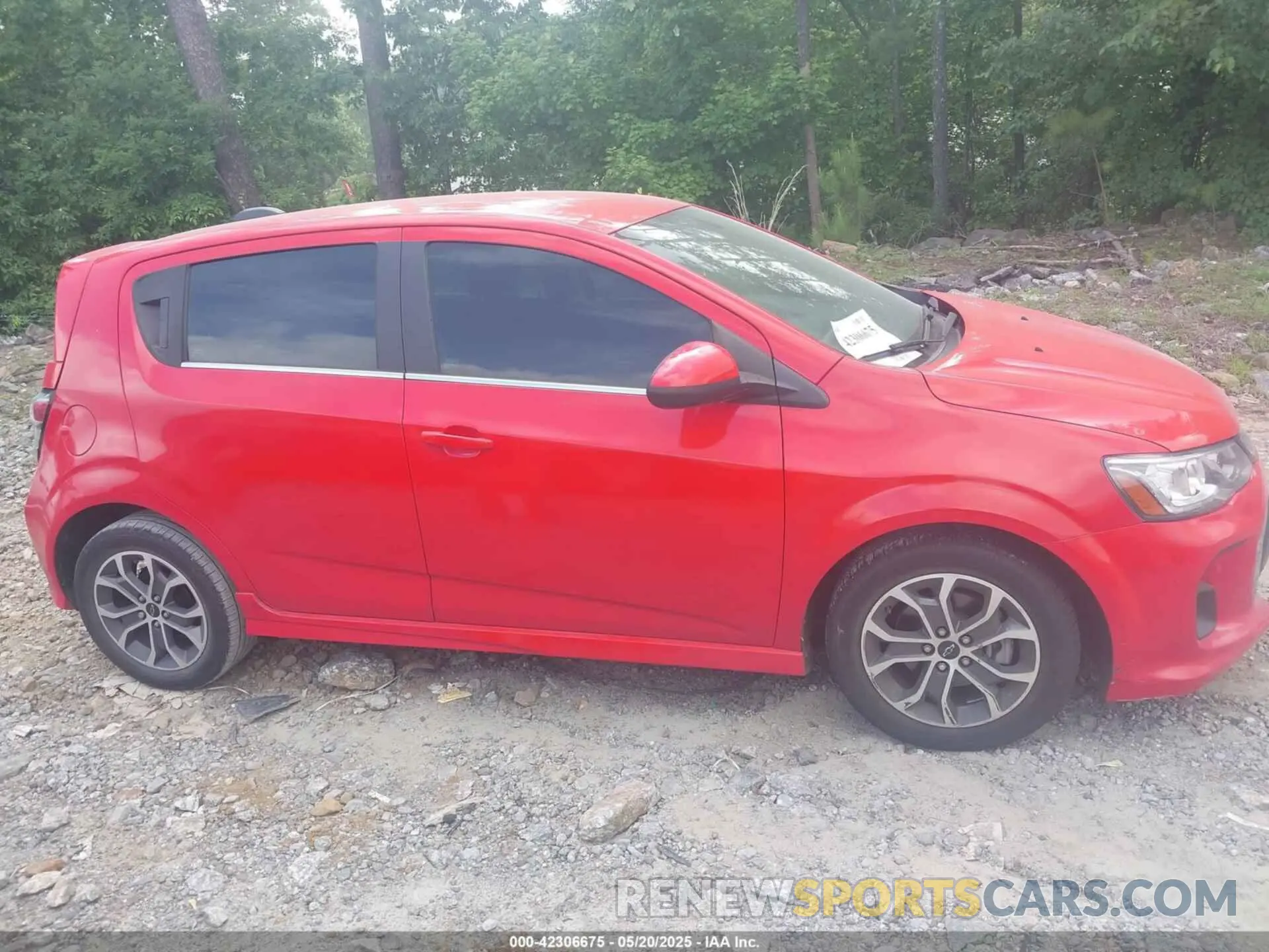 12 Photograph of a damaged car 1G1JD6SBXL4137057 CHEVROLET SONIC 2020