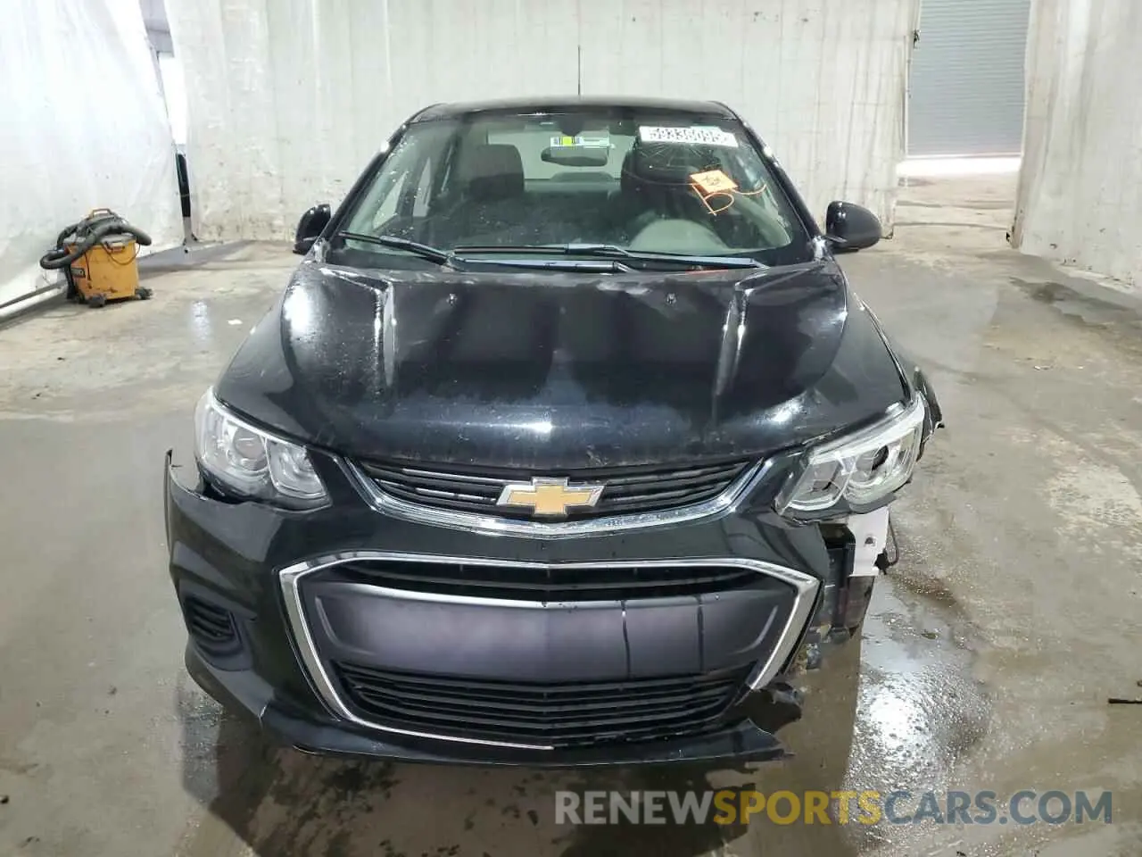 5 Photograph of a damaged car 1G1JF5SB3L4111646 CHEVROLET SONIC 2020