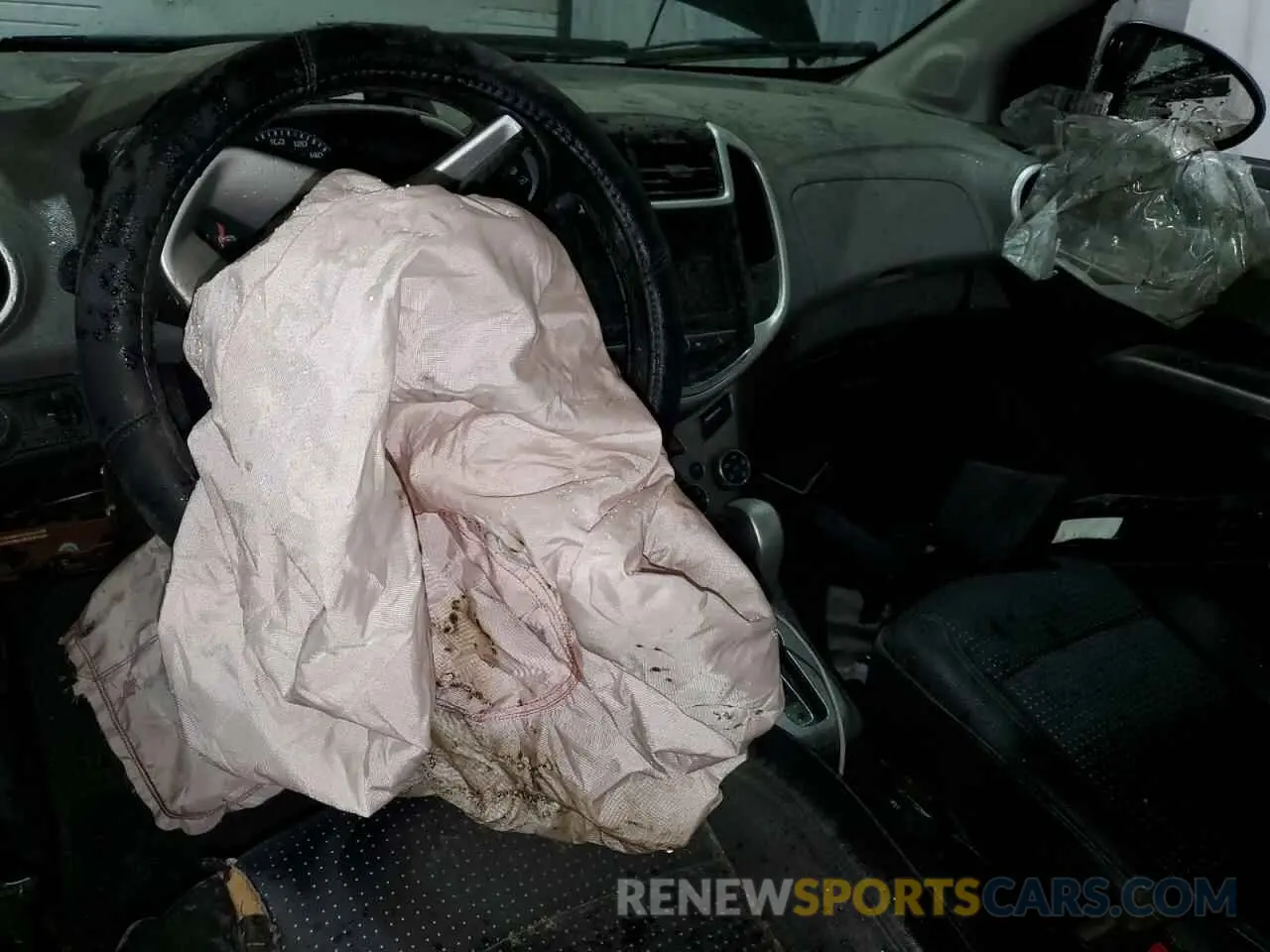 8 Photograph of a damaged car 1G1JF5SB3L4111646 CHEVROLET SONIC 2020