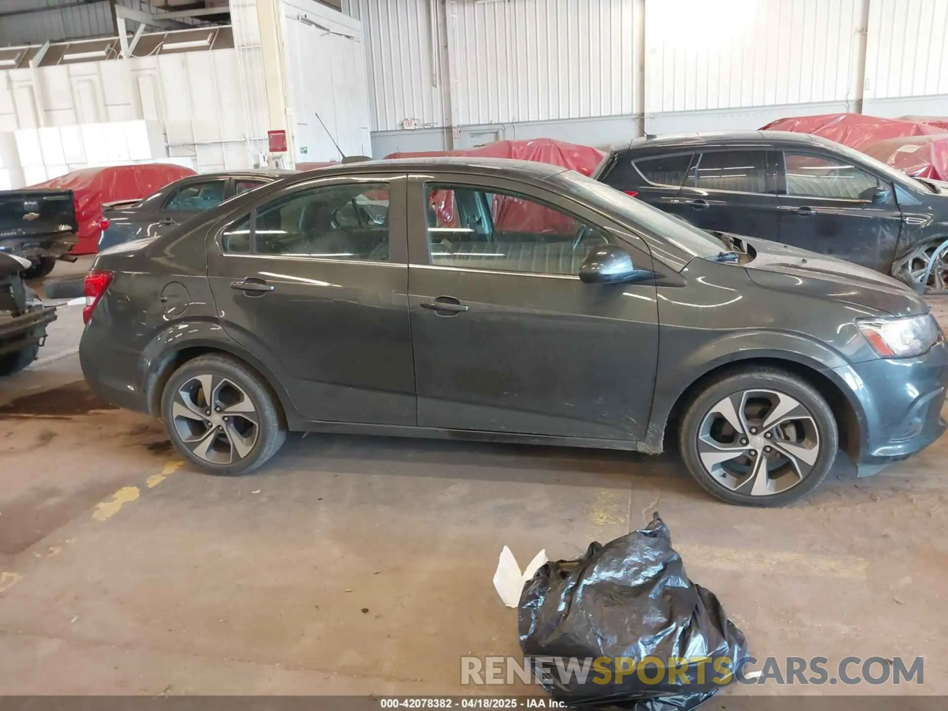 12 Фотография поврежденного автомобиля 1G1JF5SB3L4118984 CHEVROLET SONIC 2020
