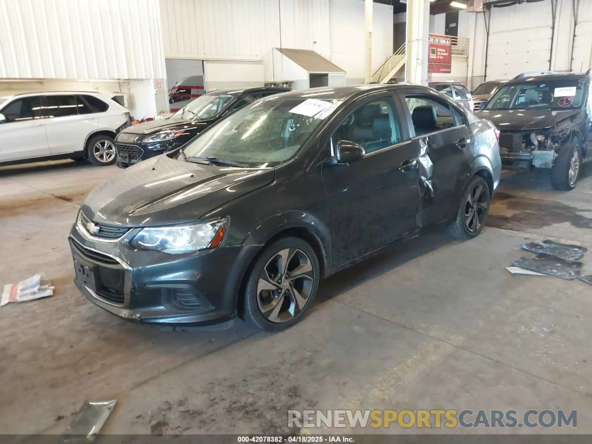 2 Фотография поврежденного автомобиля 1G1JF5SB3L4118984 CHEVROLET SONIC 2020