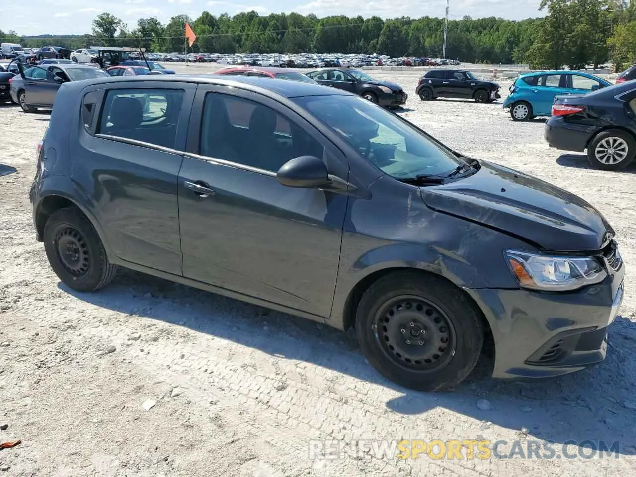 4 Фотография поврежденного автомобиля 1G1JG6SB0L4127211 CHEVROLET SONIC 2020