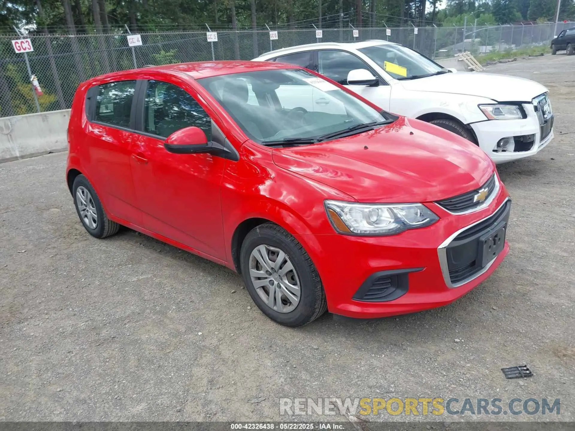 1 Фотография поврежденного автомобиля 1G1JG6SB2L4115688 CHEVROLET SONIC 2020