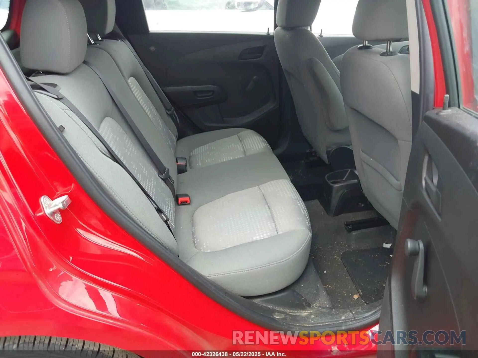 8 Фотография поврежденного автомобиля 1G1JG6SB2L4115688 CHEVROLET SONIC 2020