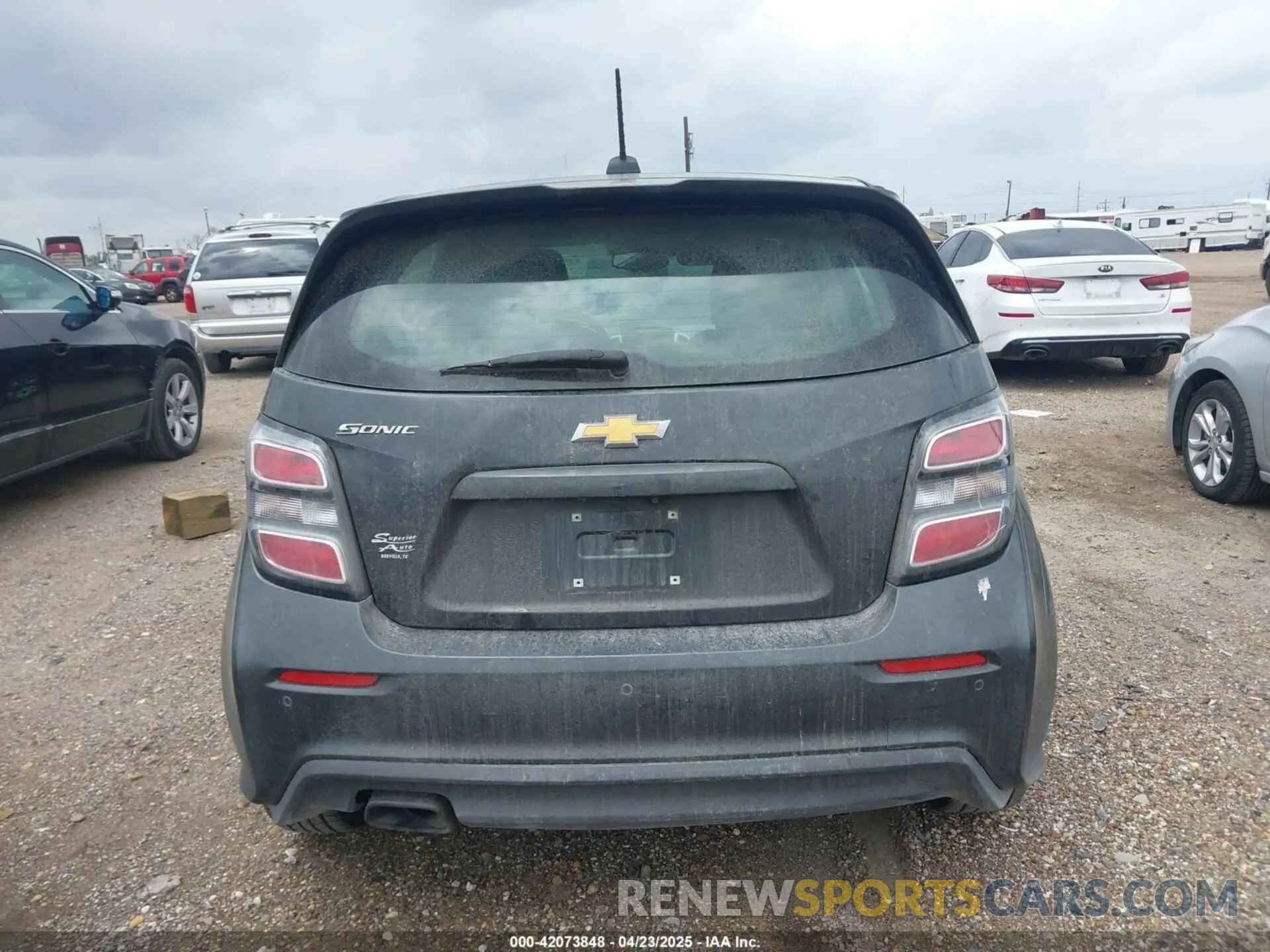 16 Фотография поврежденного автомобиля 1G1JG6SB3L4113450 CHEVROLET SONIC 2020