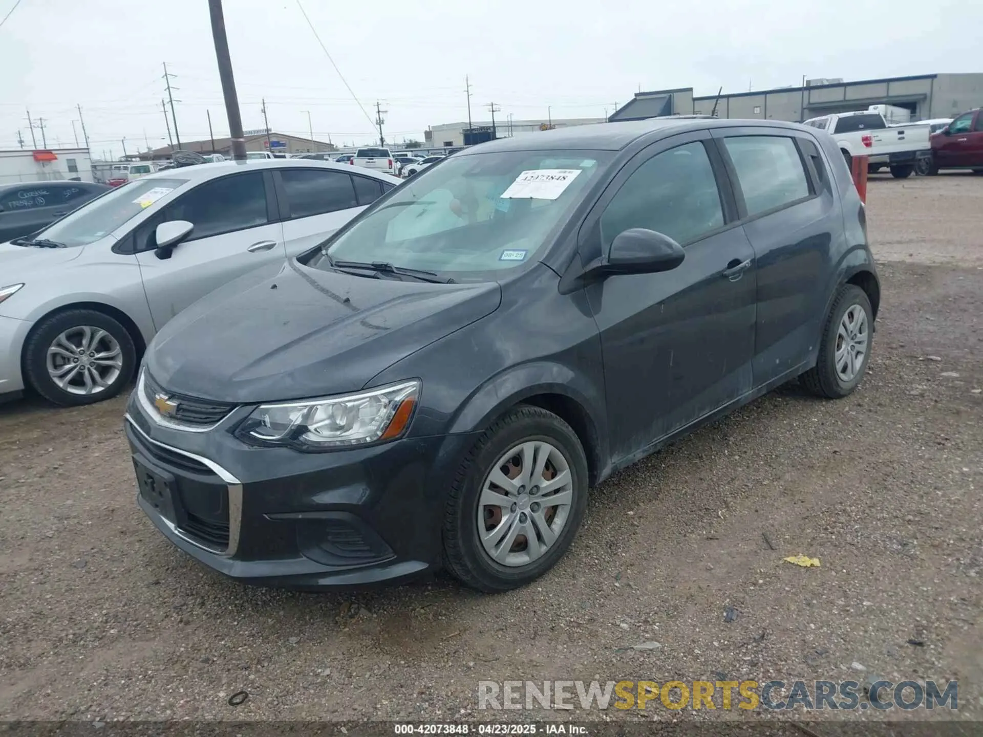 2 Фотография поврежденного автомобиля 1G1JG6SB3L4113450 CHEVROLET SONIC 2020