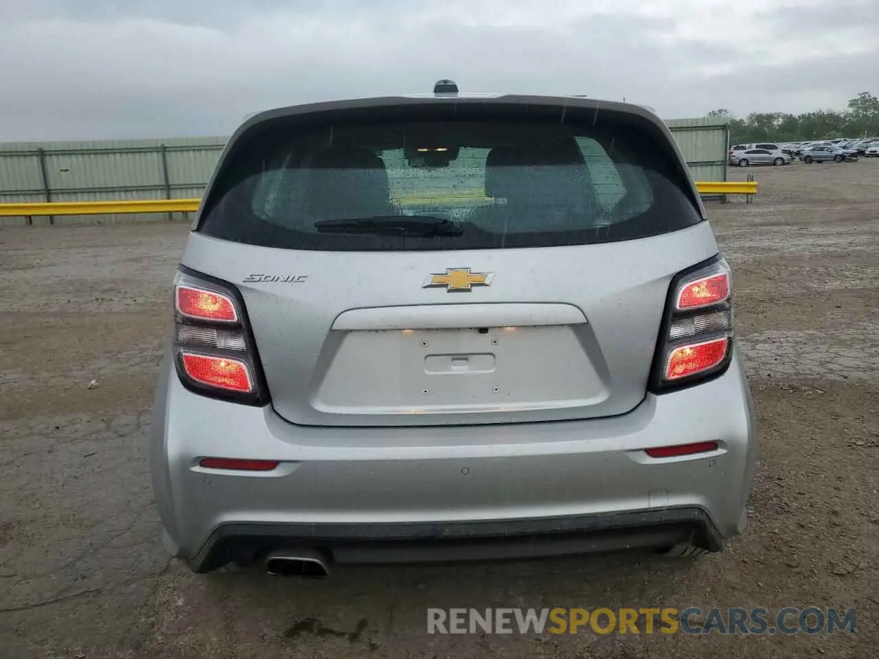 6 Photograph of a damaged car 1G1JG6SB9L4132908 CHEVROLET SONIC 2020