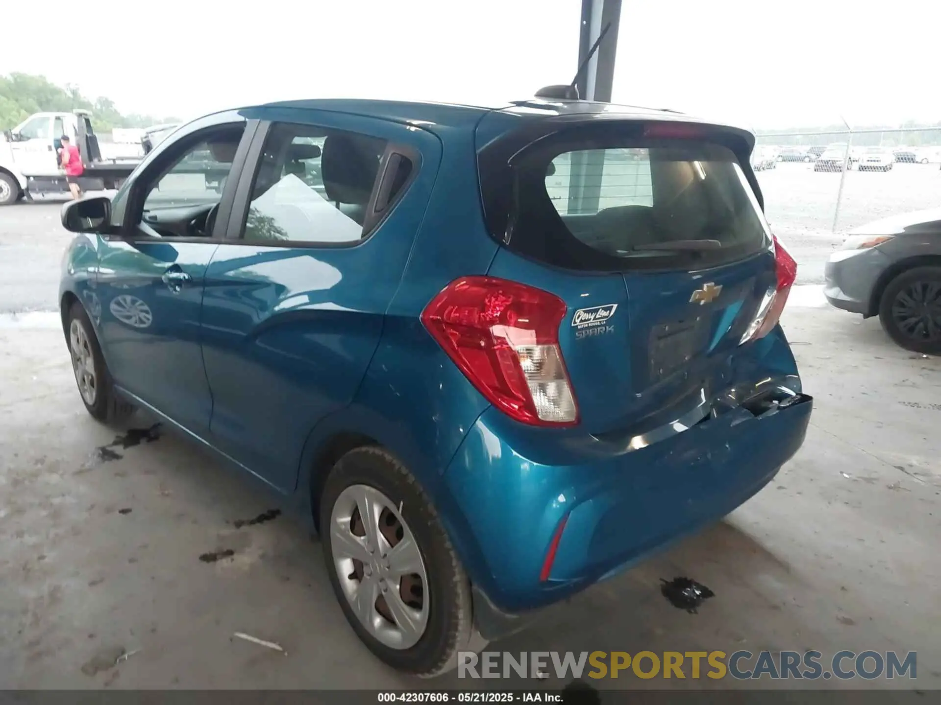 3 Photograph of a damaged car KL8CB6SA0KC704984 CHEVROLET SPARK 2019