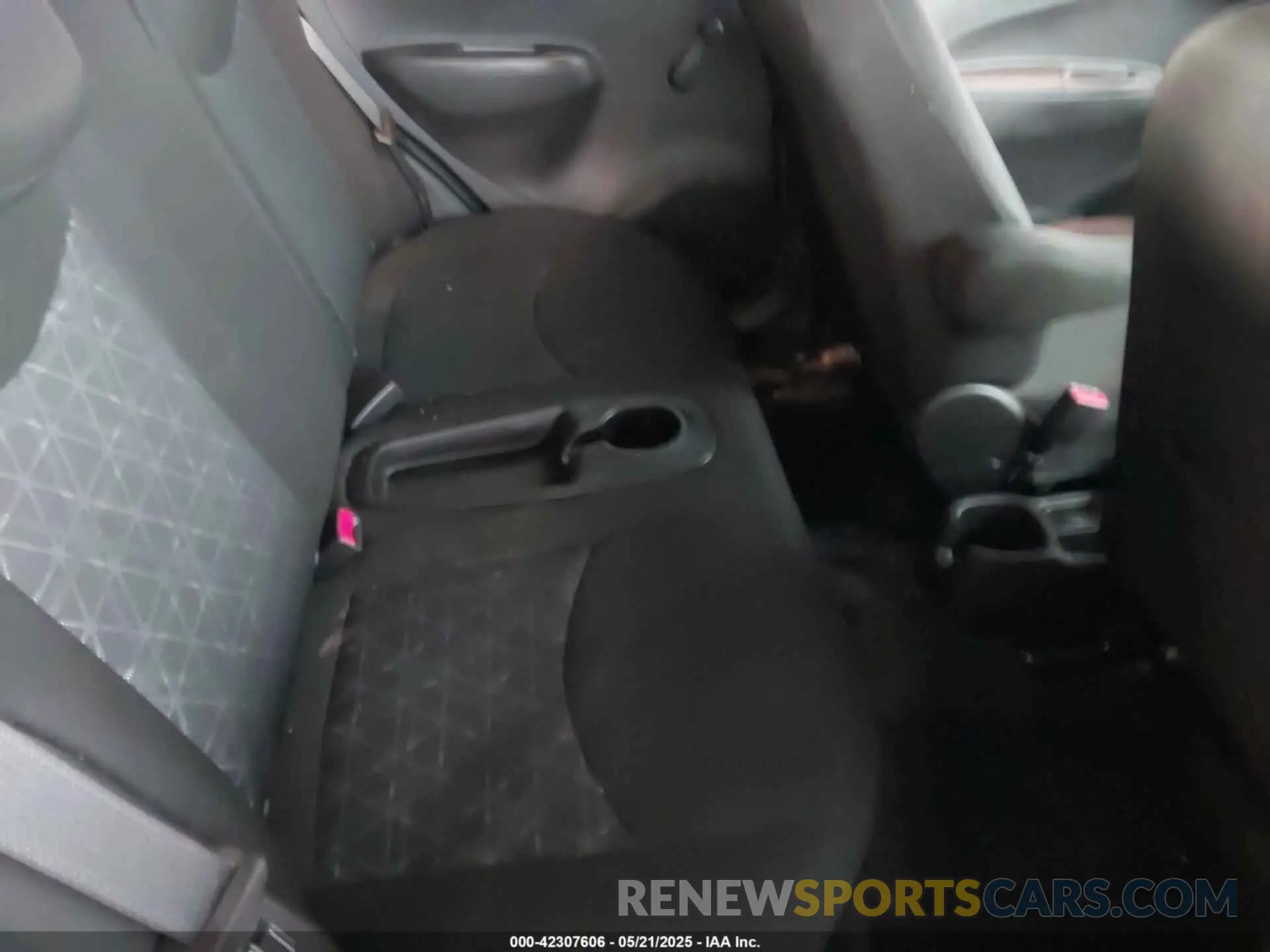 8 Photograph of a damaged car KL8CB6SA0KC704984 CHEVROLET SPARK 2019