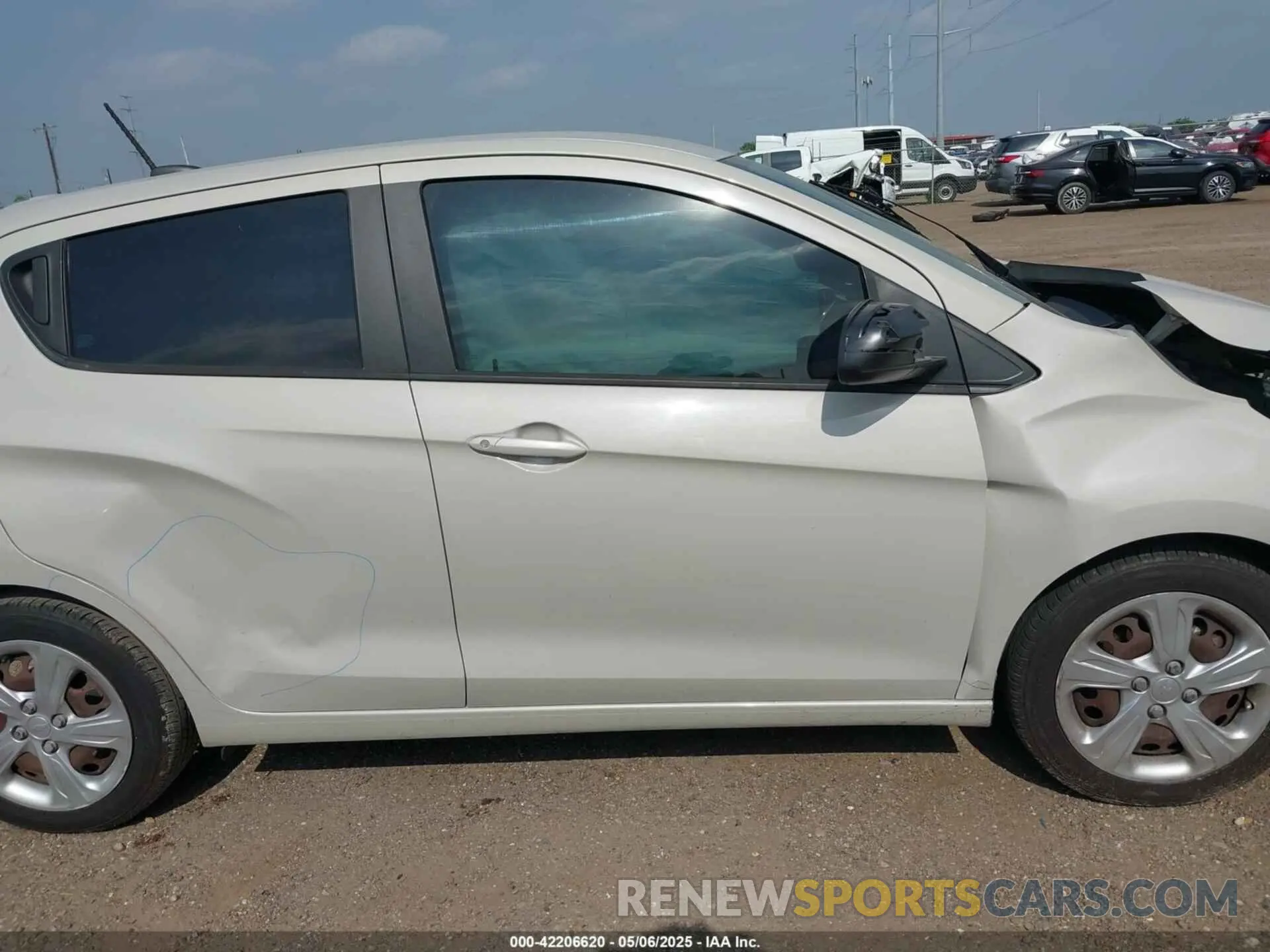 14 Фотография поврежденного автомобиля KL8CB6SA0KC705696 CHEVROLET SPARK 2019