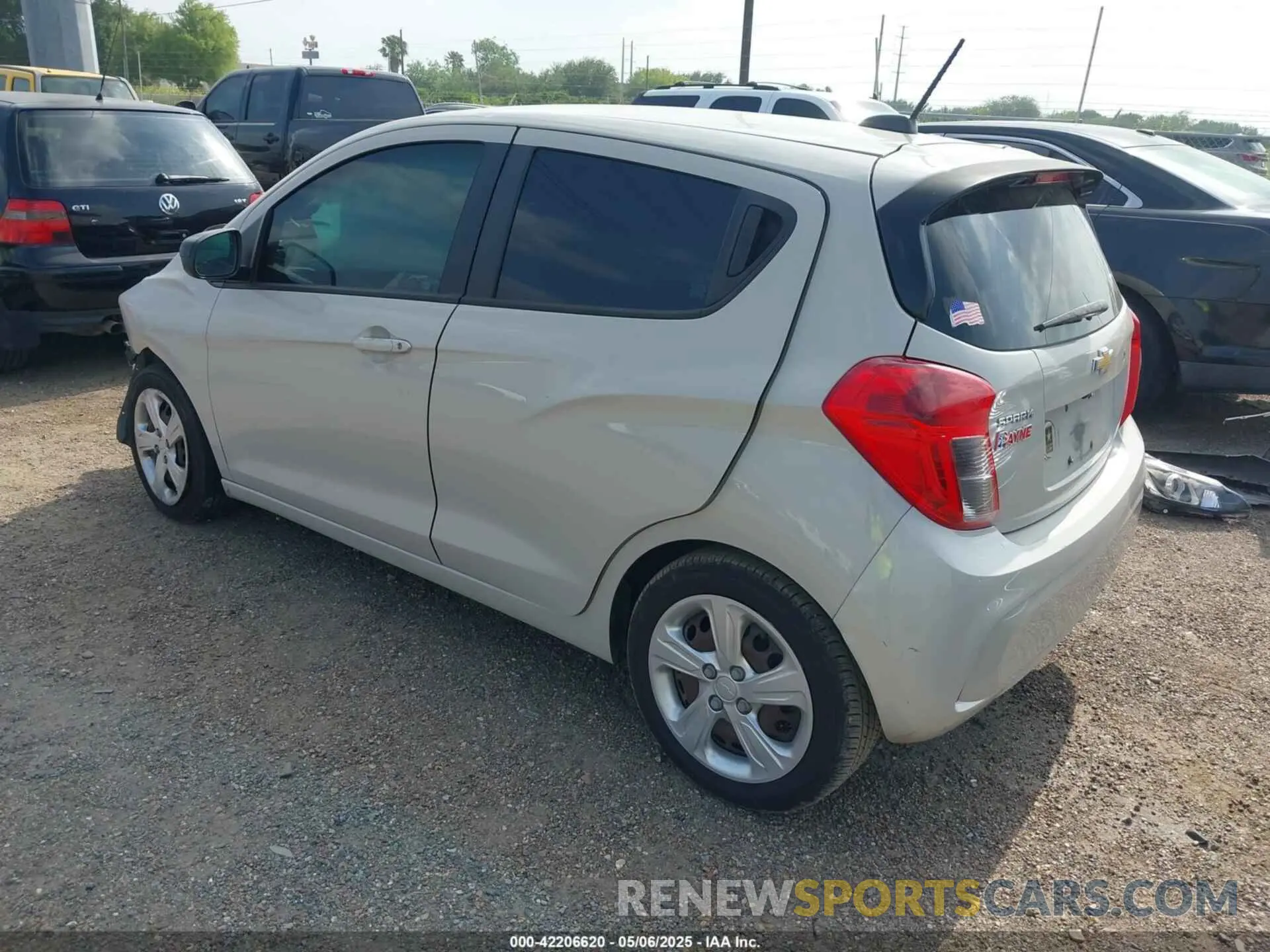 3 Фотография поврежденного автомобиля KL8CB6SA0KC705696 CHEVROLET SPARK 2019