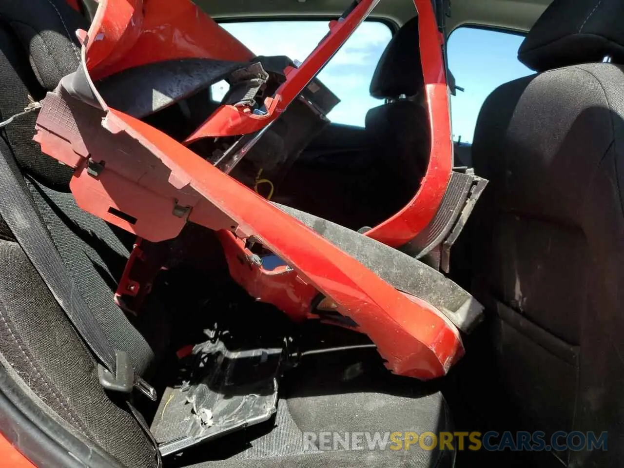 10 Photograph of a damaged car KL8CB6SA0KC735748 CHEVROLET SPARK 2019