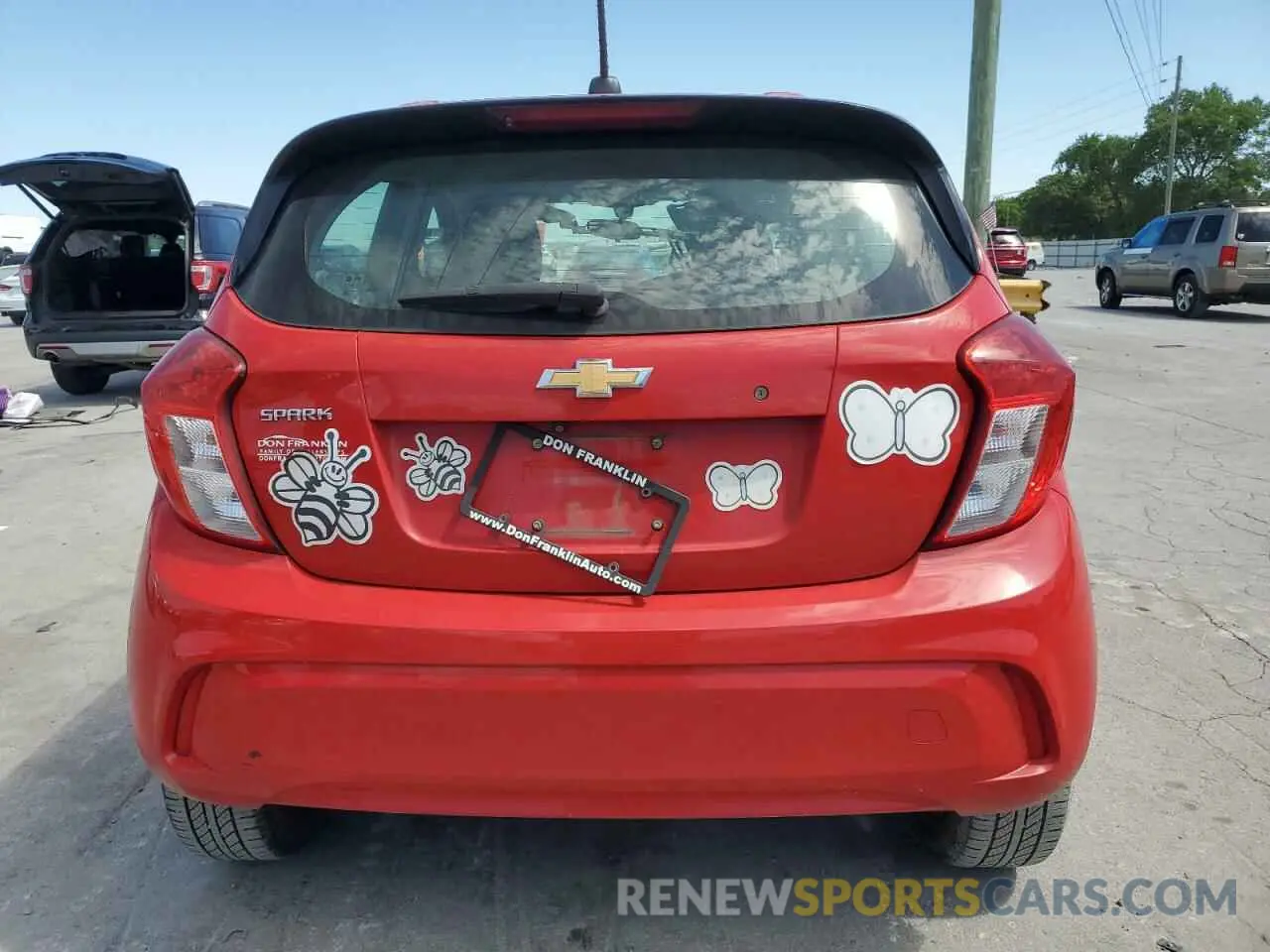 6 Photograph of a damaged car KL8CB6SA0KC735748 CHEVROLET SPARK 2019