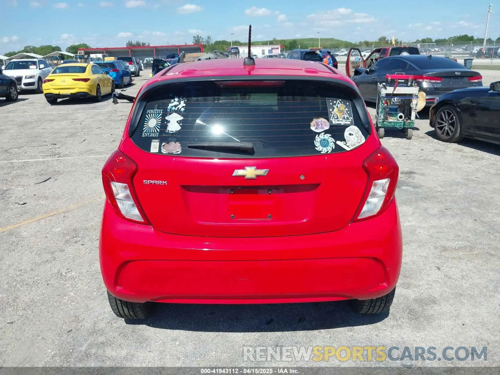 17 Photograph of a damaged car KL8CB6SA0KC764828 CHEVROLET SPARK 2019