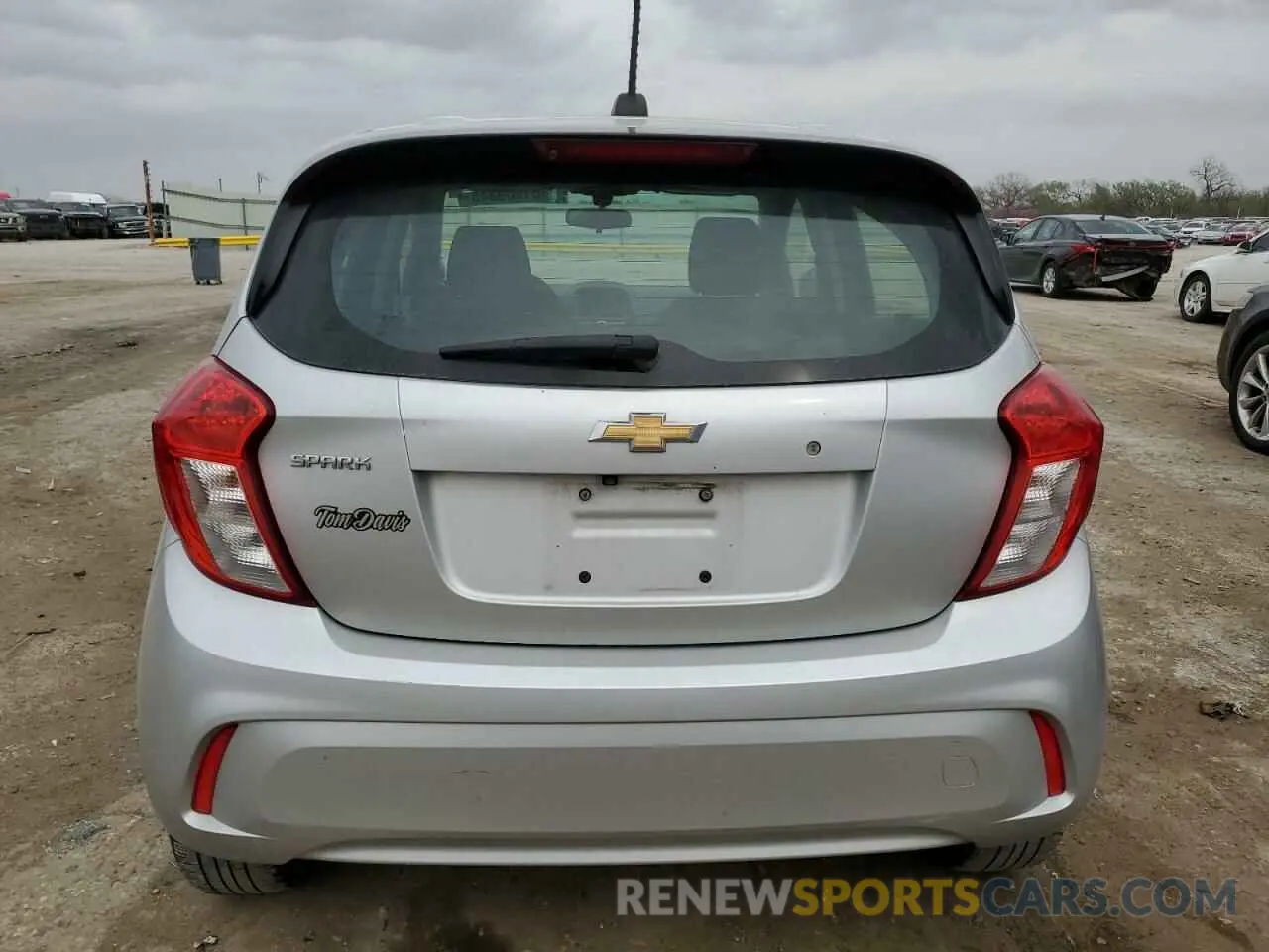 6 Фотография поврежденного автомобиля KL8CB6SA0KC787395 CHEVROLET SPARK 2019