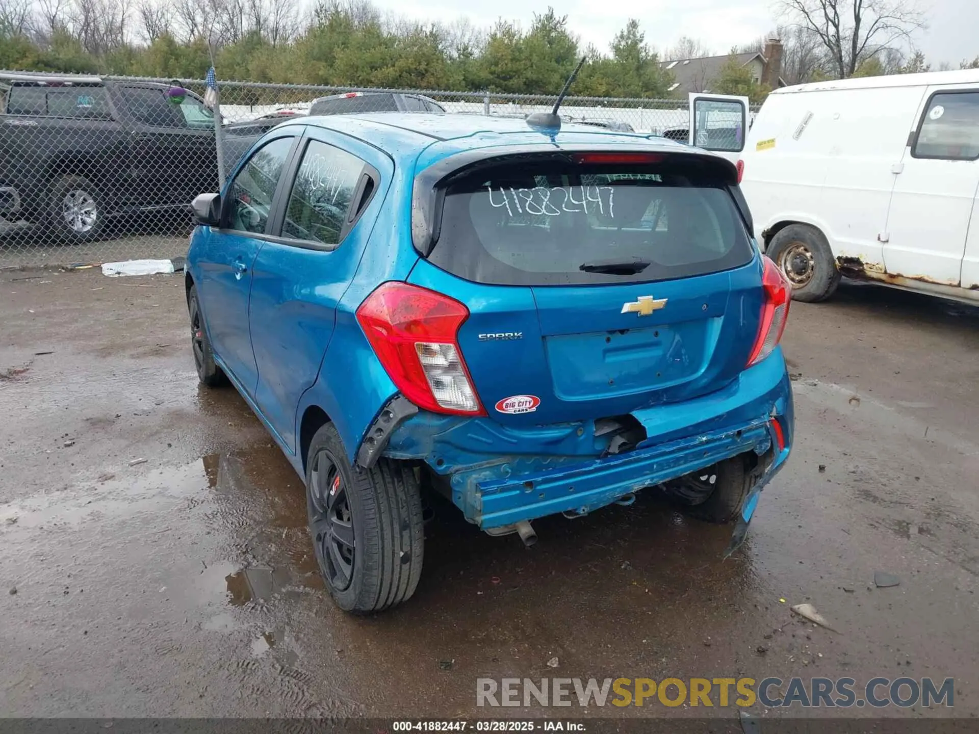 3 Фотография поврежденного автомобиля KL8CB6SA2KC706171 CHEVROLET SPARK 2019