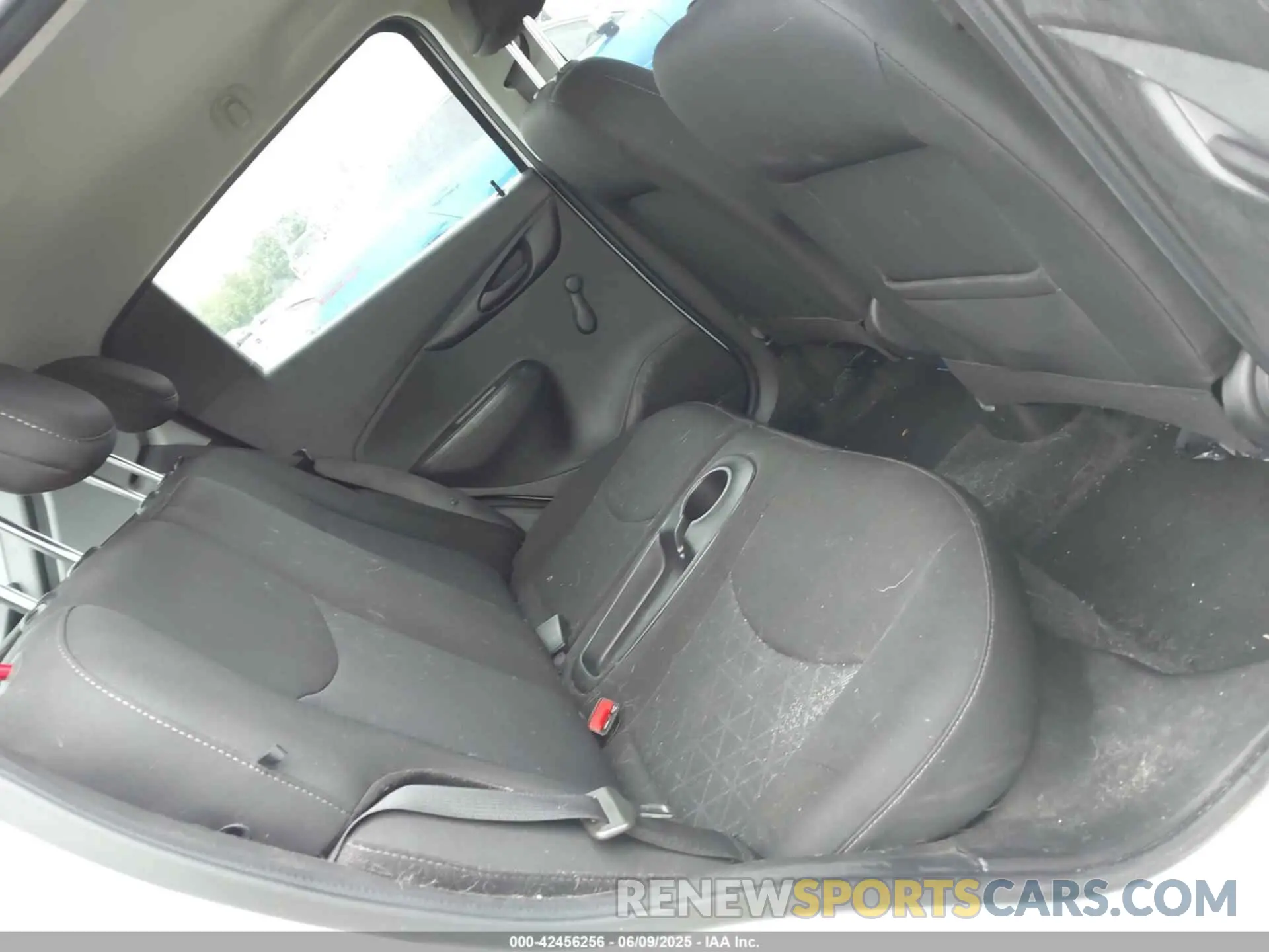 8 Photograph of a damaged car KL8CB6SA3KC735159 CHEVROLET SPARK 2019