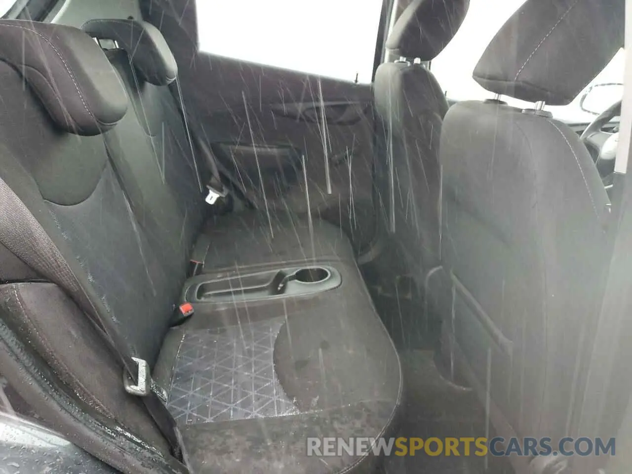 10 Photograph of a damaged car KL8CB6SA4KC701067 CHEVROLET SPARK 2019
