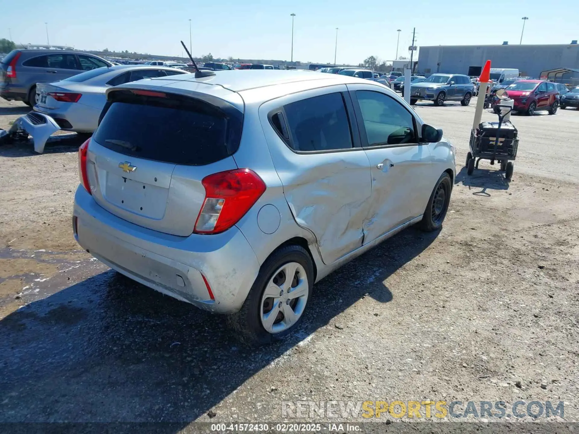 4 Photograph of a damaged car KL8CB6SA5KC703927 CHEVROLET SPARK 2019