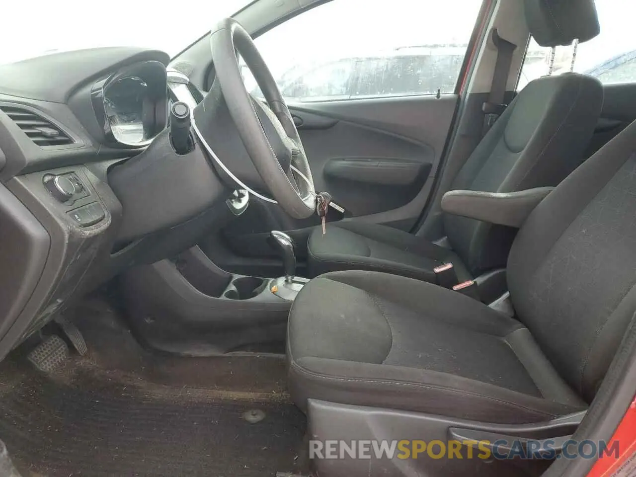 7 Photograph of a damaged car KL8CB6SA6KC704147 CHEVROLET SPARK 2019