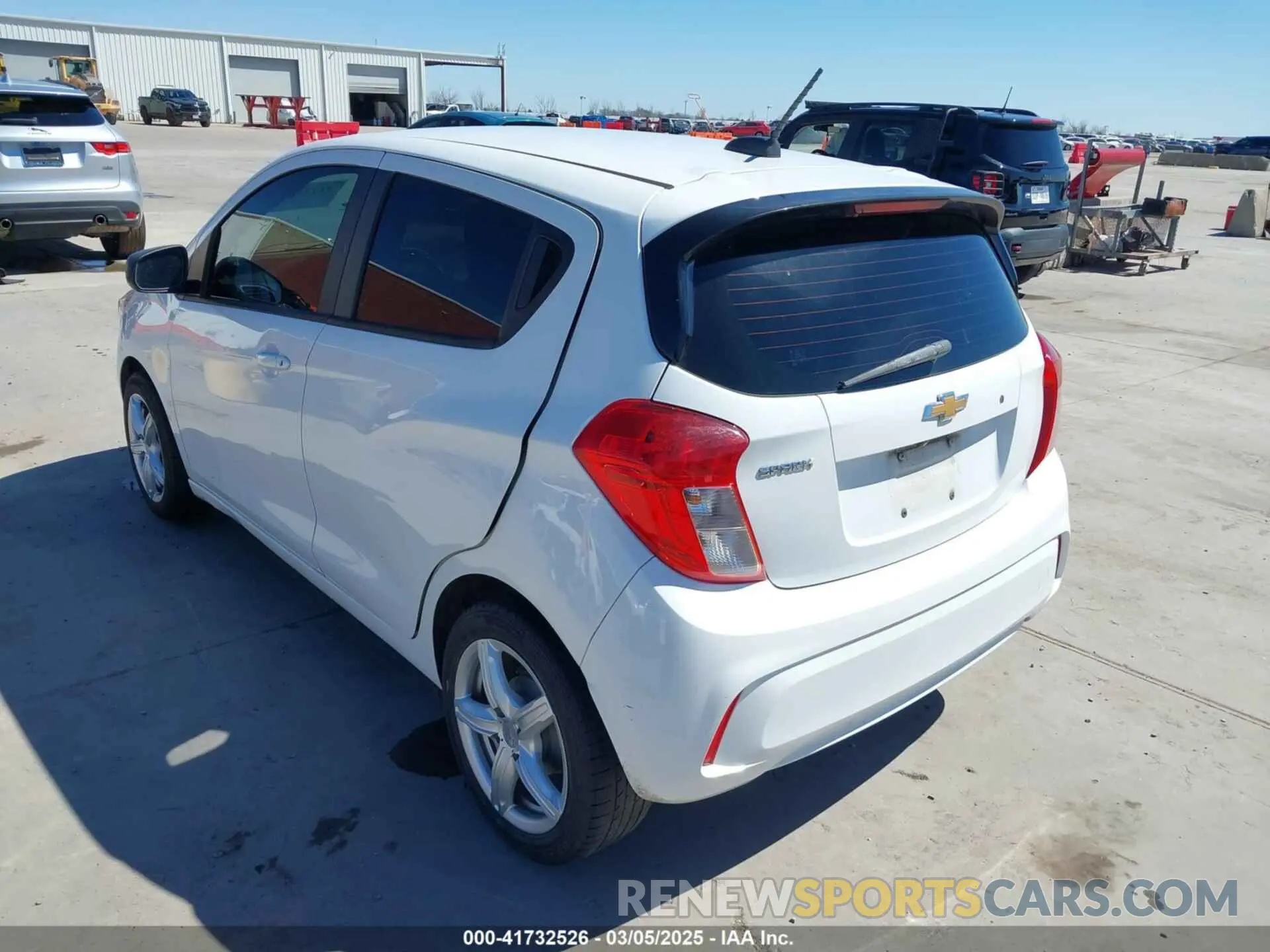 3 Фотография поврежденного автомобиля KL8CB6SA8KC729504 CHEVROLET SPARK 2019