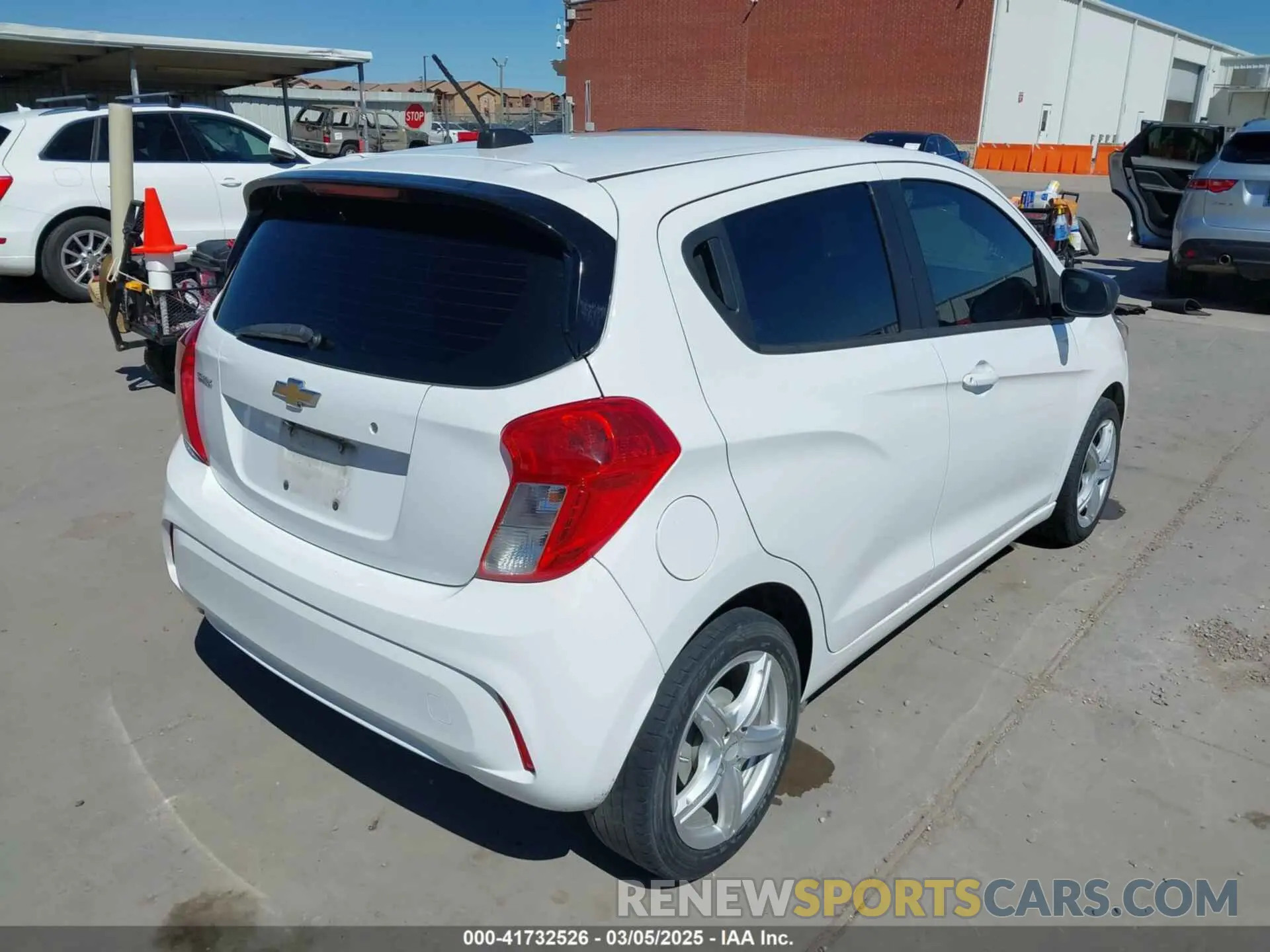 4 Фотография поврежденного автомобиля KL8CB6SA8KC729504 CHEVROLET SPARK 2019
