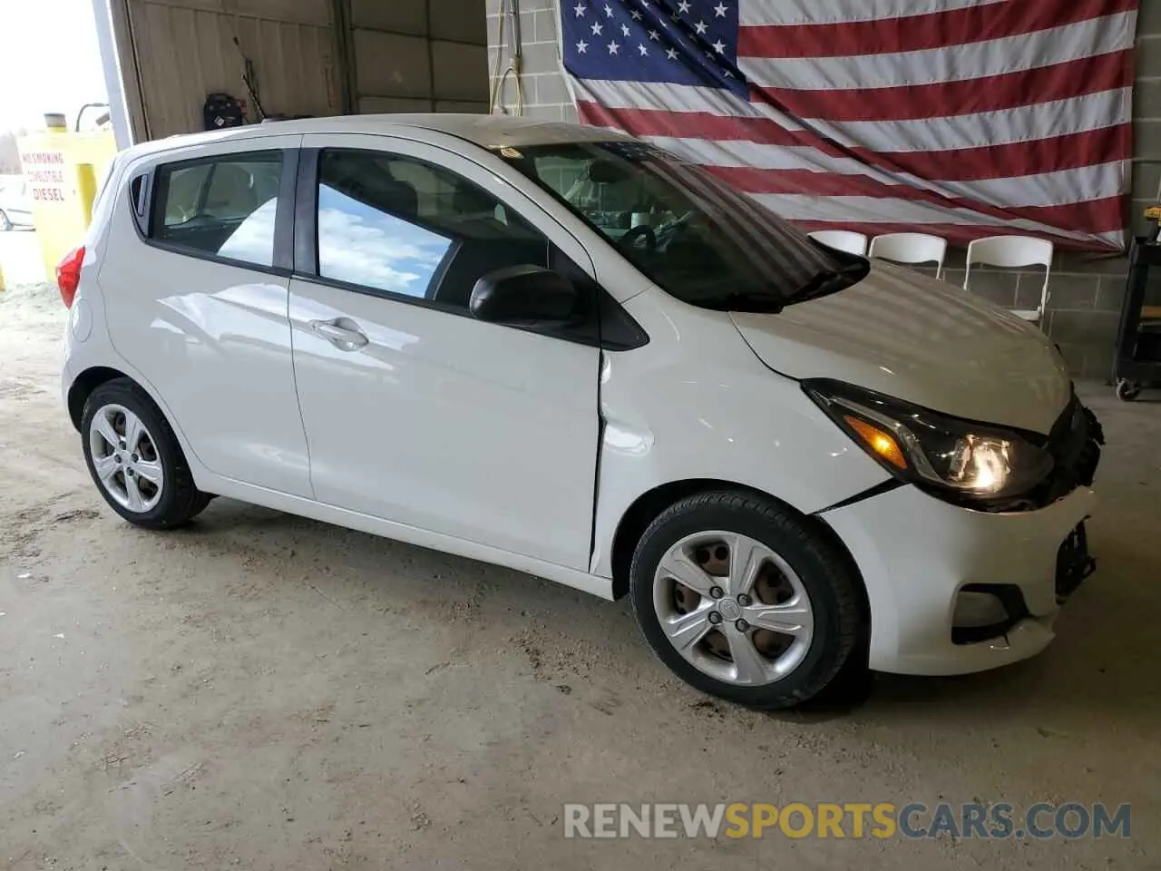 4 Фотография поврежденного автомобиля KL8CB6SA8KC764690 CHEVROLET SPARK 2019