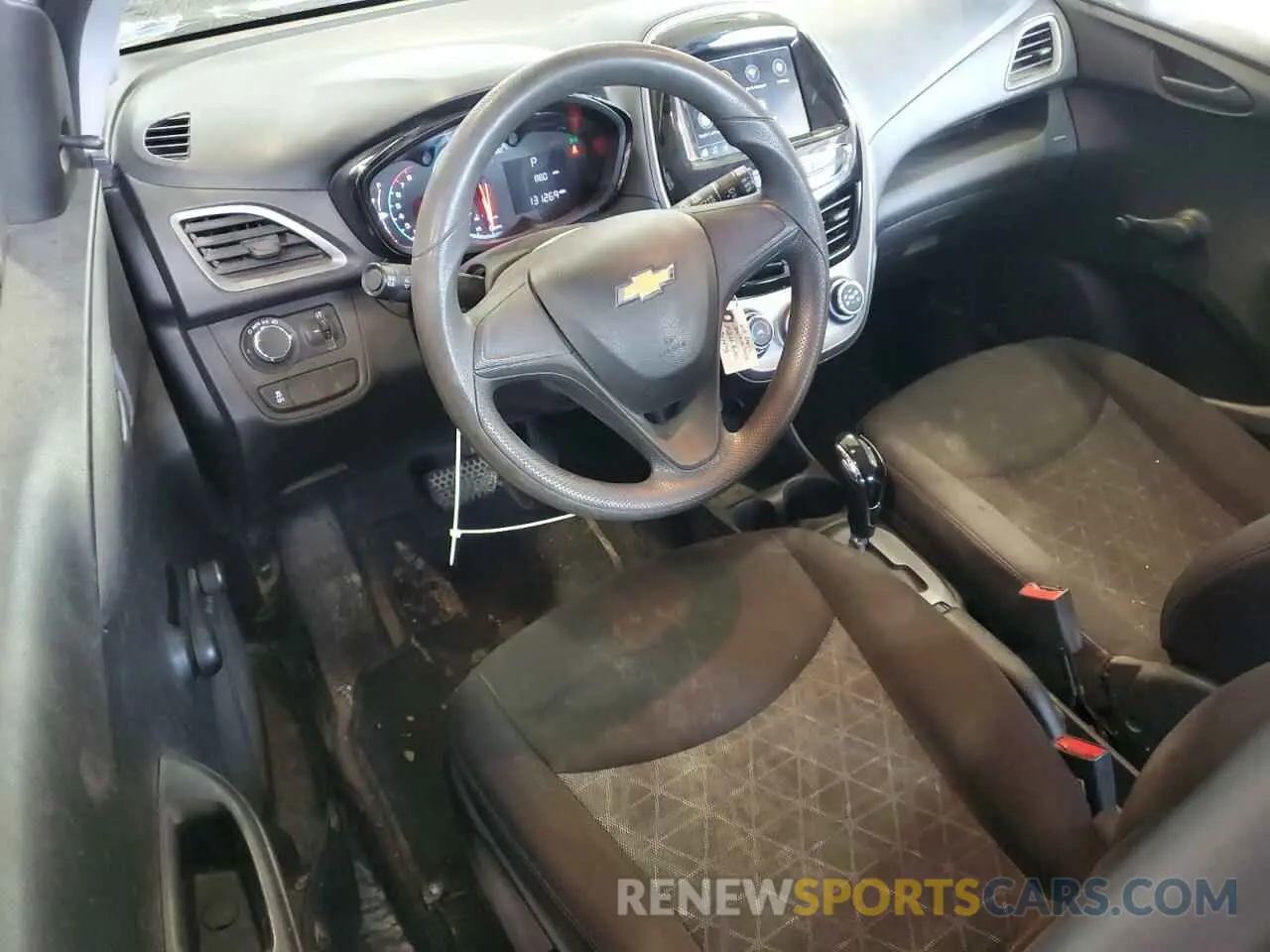 8 Фотография поврежденного автомобиля KL8CB6SA8KC764690 CHEVROLET SPARK 2019