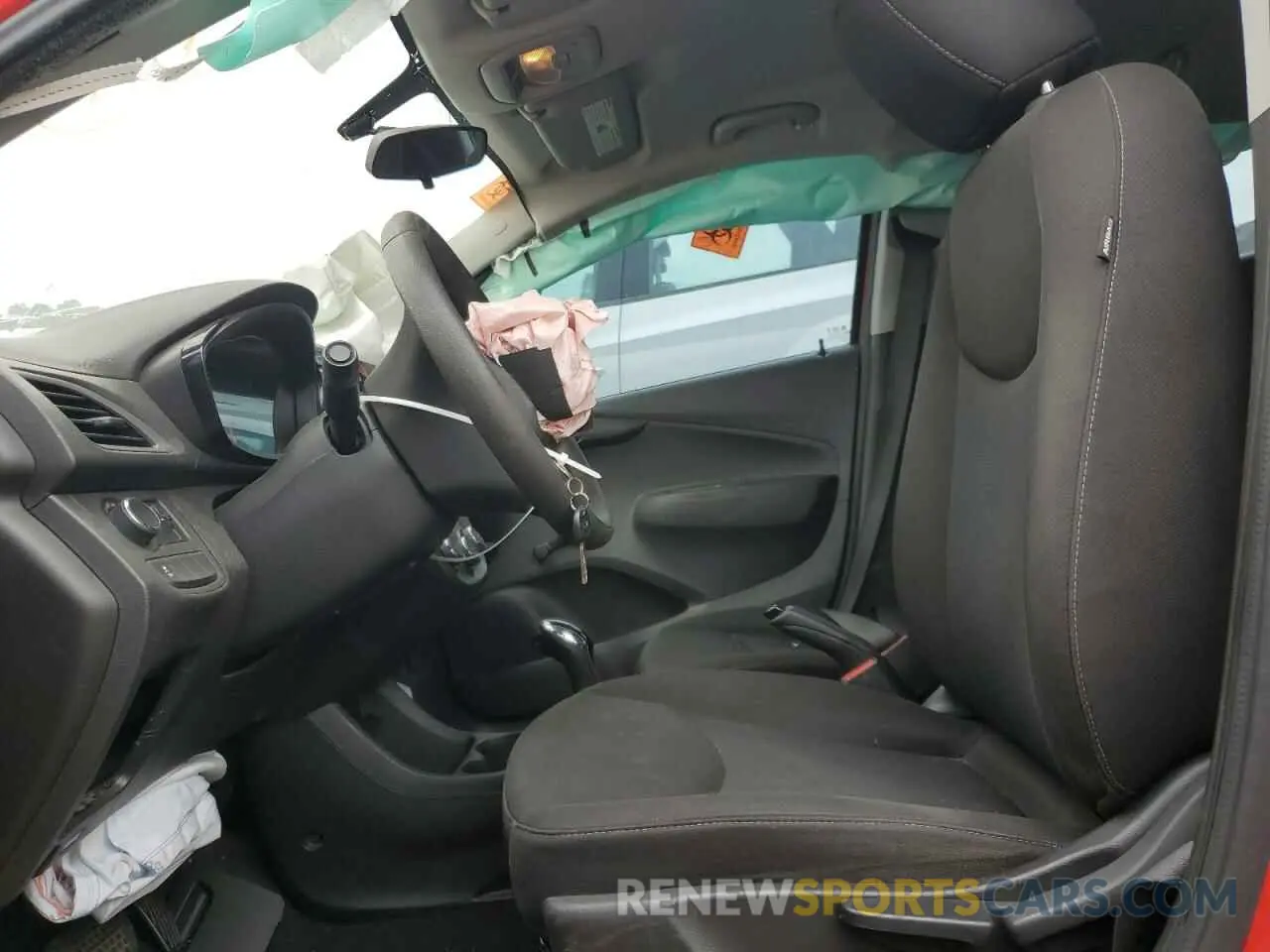 7 Photograph of a damaged car KL8CB6SA9KC809734 CHEVROLET SPARK 2019