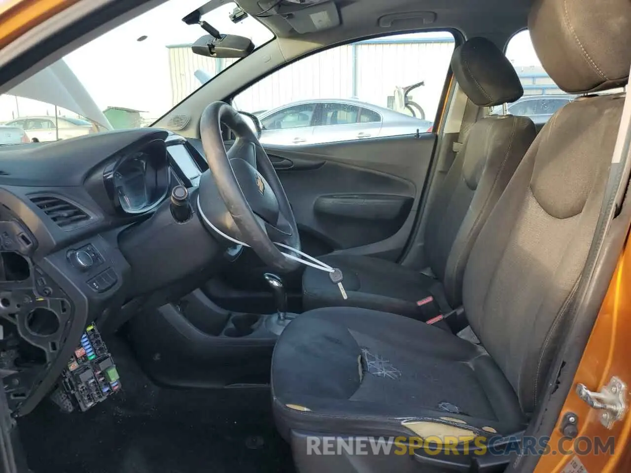 7 Фотография поврежденного автомобиля KL8CB6SAXKC706841 CHEVROLET SPARK 2019