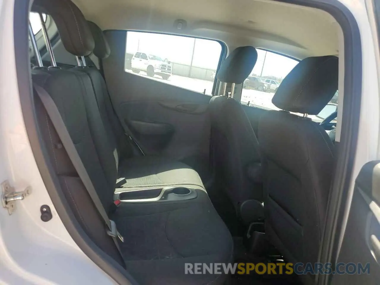 11 Photograph of a damaged car KL8CD6SA5KC724691 CHEVROLET SPARK 2019