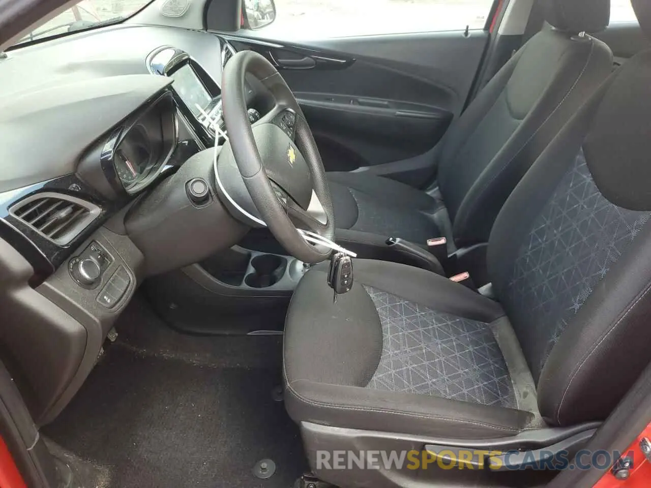 7 Фотография поврежденного автомобиля KL8CD6SA6KC787461 CHEVROLET SPARK 2019