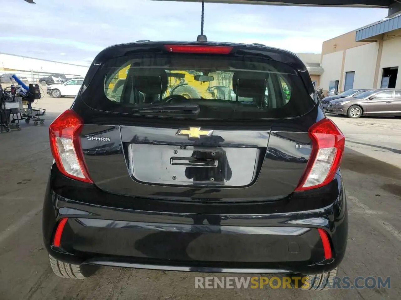 6 Фотография поврежденного автомобиля KL8CD6SA8KC748063 CHEVROLET SPARK 2019