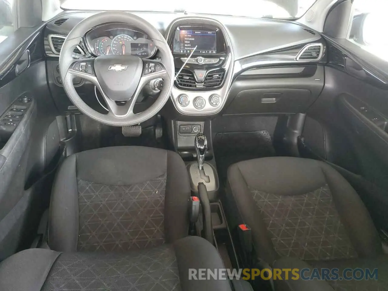 8 Фотография поврежденного автомобиля KL8CD6SA8KC748063 CHEVROLET SPARK 2019