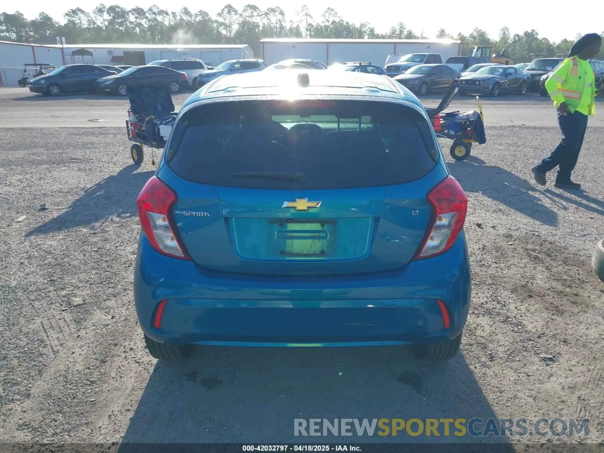 16 Photograph of a damaged car KL8CD6SA8KC765784 CHEVROLET SPARK 2019