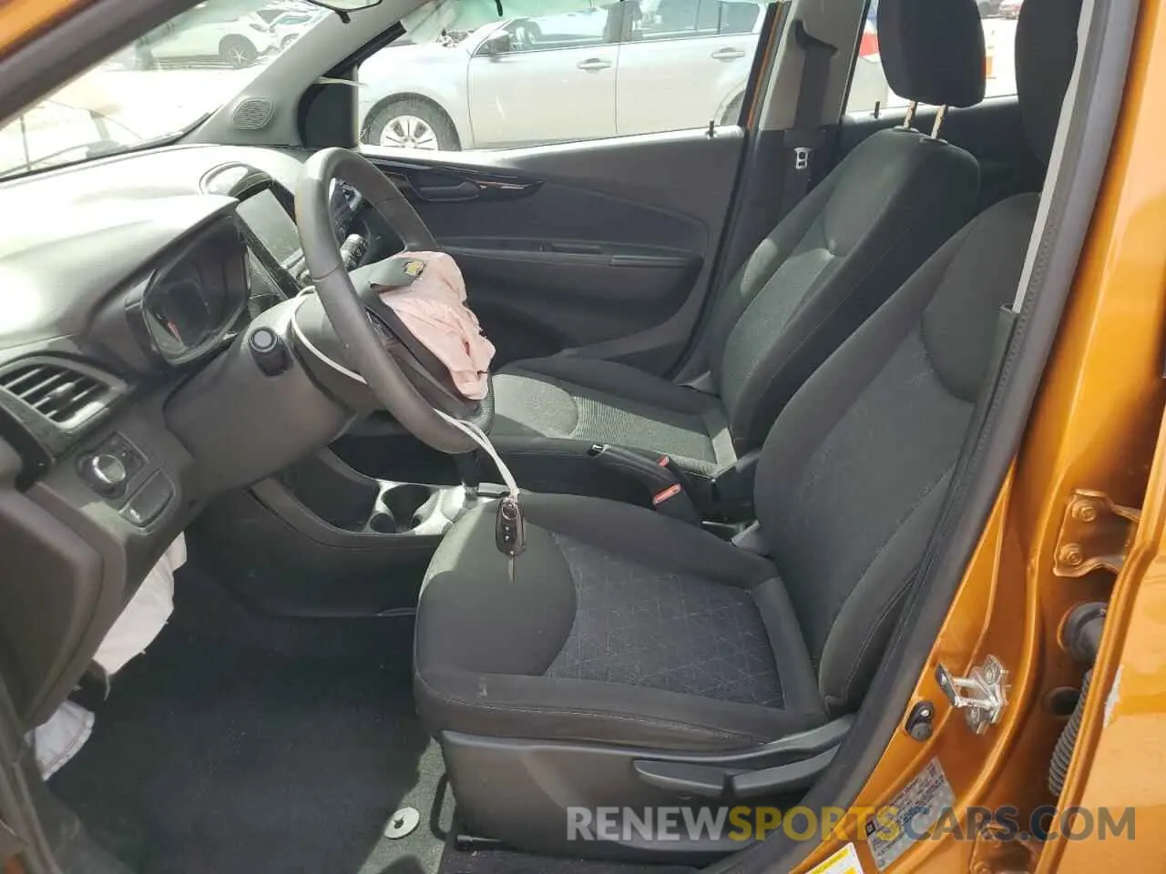 7 Фотография поврежденного автомобиля KL8CD6SA9KC723561 CHEVROLET SPARK 2019