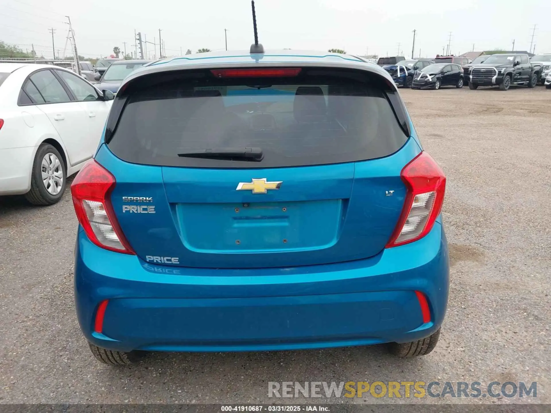 17 Photograph of a damaged car KL8CD6SA9KC728162 CHEVROLET SPARK 2019