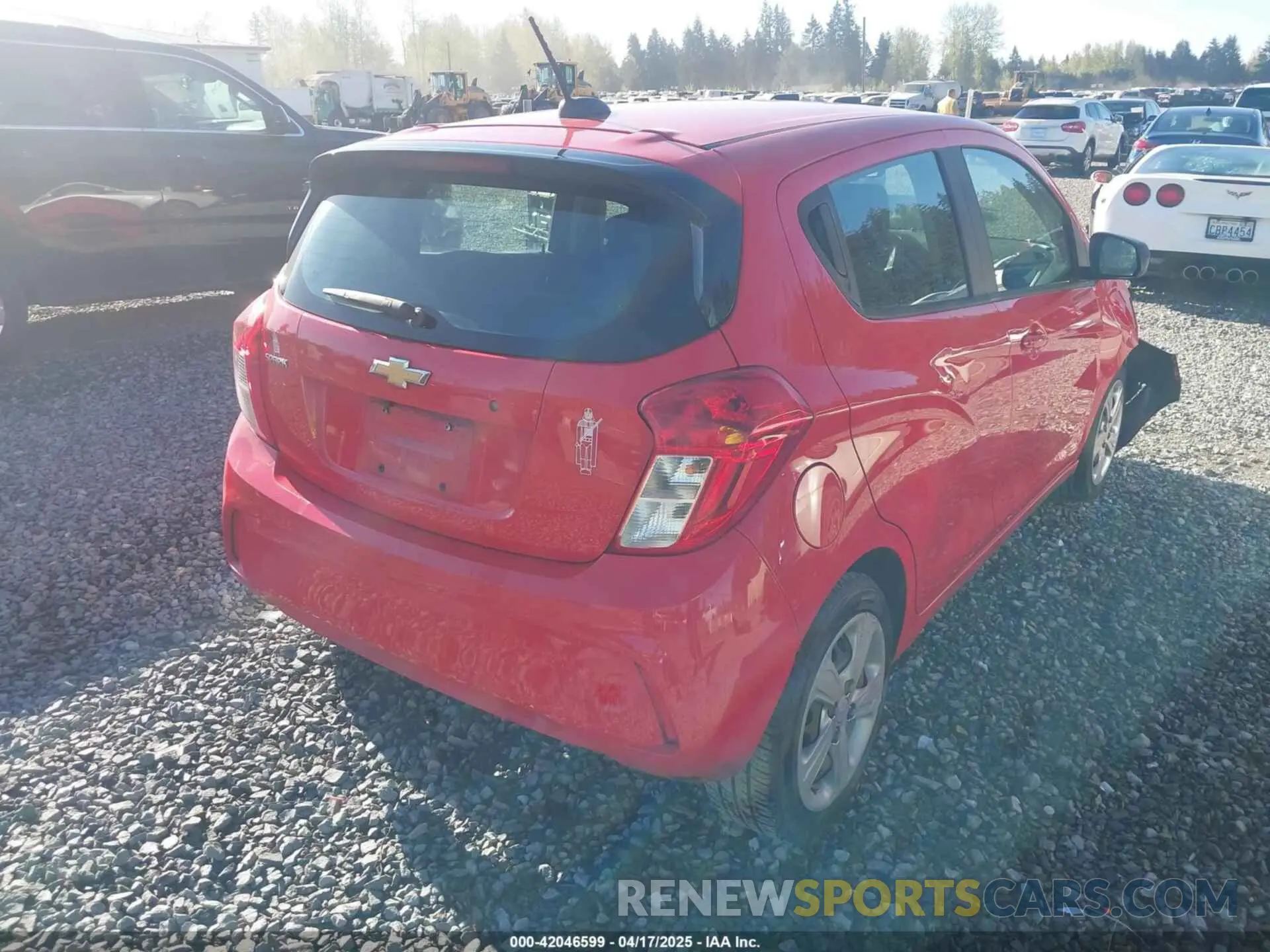 4 Photograph of a damaged car KL8CA6SA1LC432529 CHEVROLET SPARK 2020