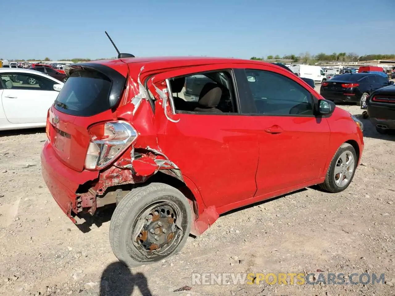 3 Photograph of a damaged car KL8CB6SA0LC402788 CHEVROLET SPARK 2020