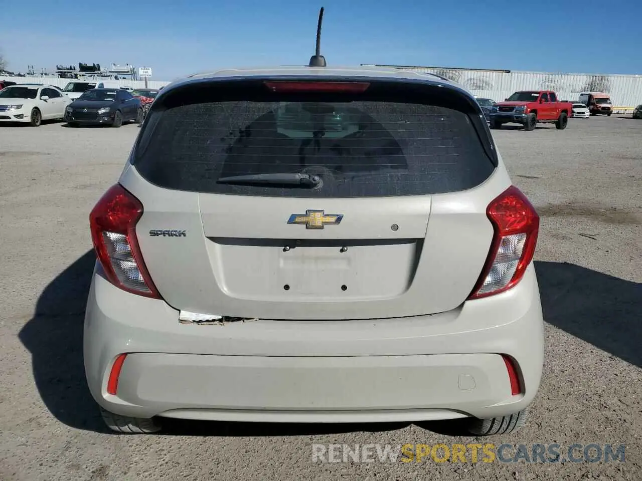 6 Фотография поврежденного автомобиля KL8CB6SA0LC420949 CHEVROLET SPARK 2020