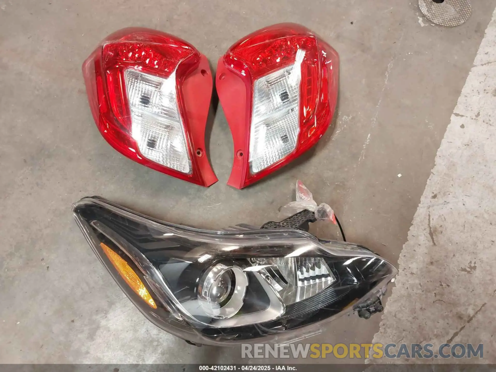 12 Photograph of a damaged car KL8CB6SA0LC423561 CHEVROLET SPARK 2020